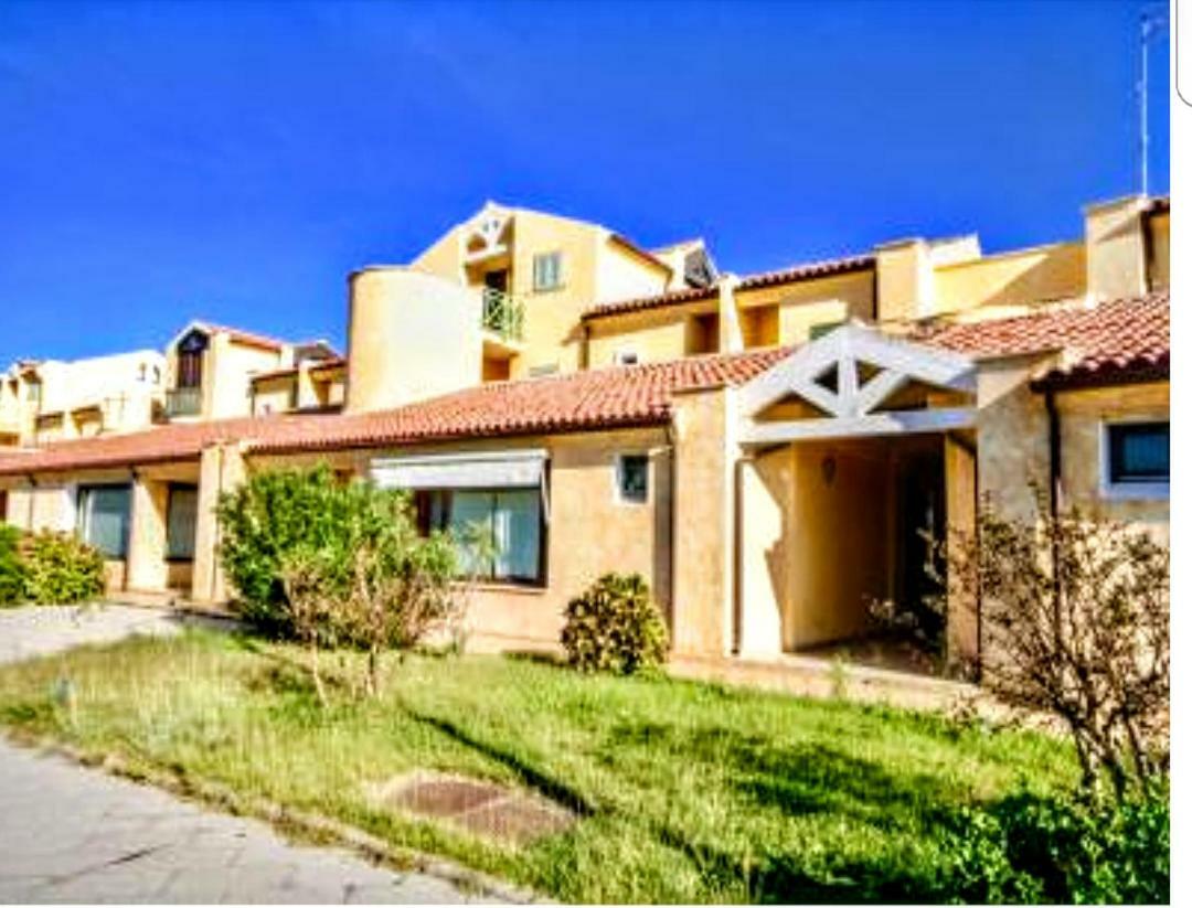 La Casa Di Chris Apartment Golfo Aranci Exterior photo